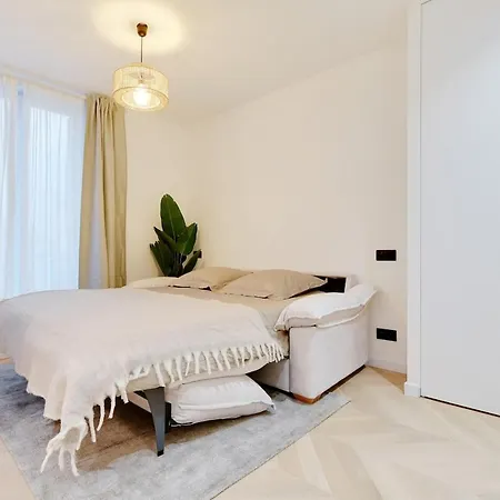 Luxury In بولونِ بييانكور